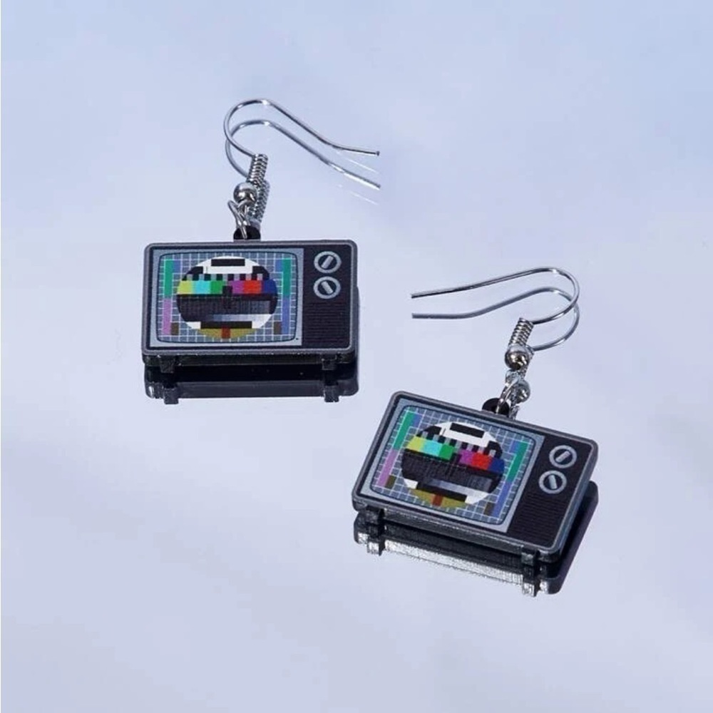 RETRO TV CHARM EARRINGS 📺